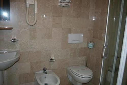 Corte Uccellanda Relais Monzambano Exterior foto